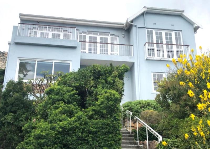 To Let 2 Bedroom Property for Rent in Fish Hoek Western Cape